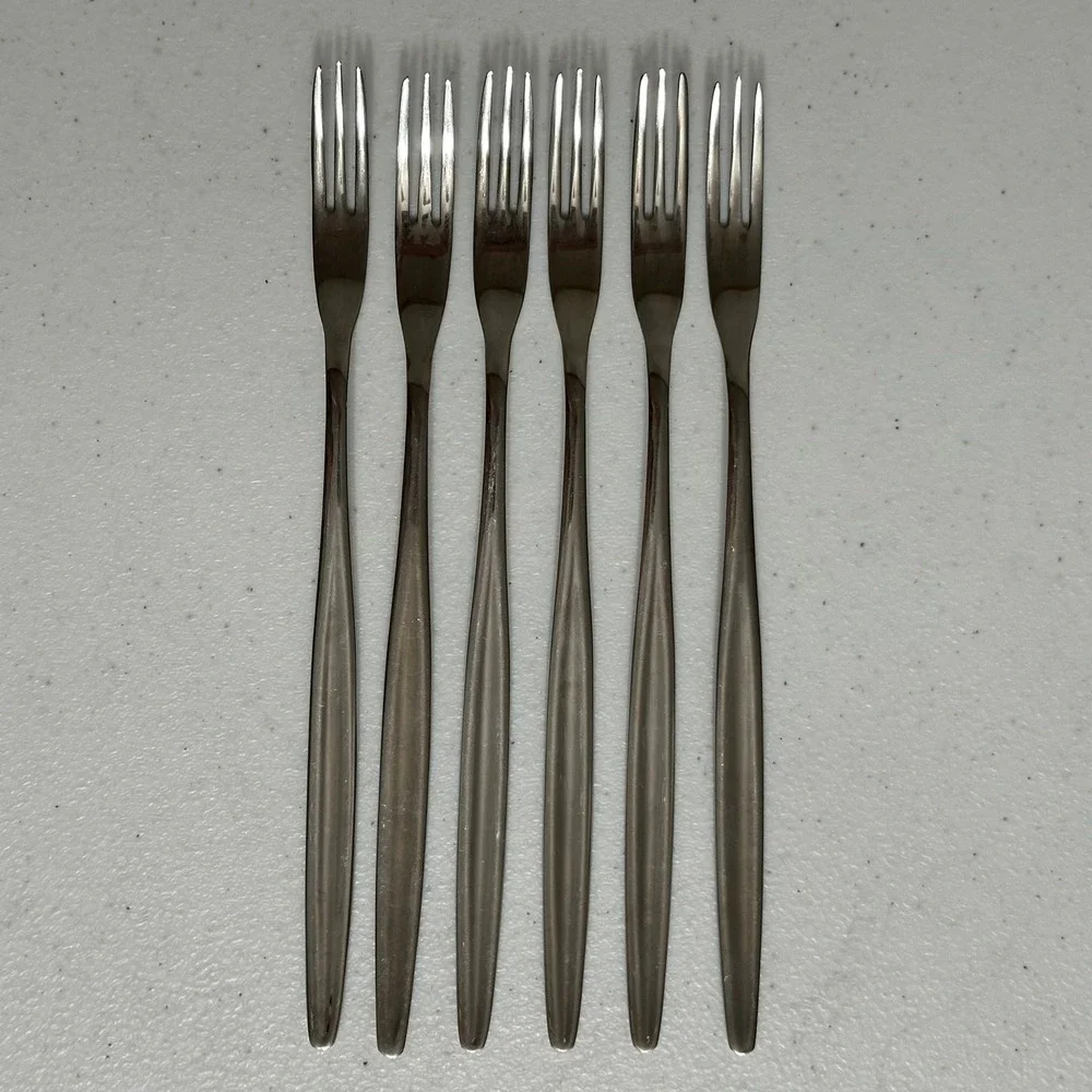 Norpro 18/10 Stainless Steel Cocktail Appetizer Forks Lot / Set of 6 Silver 7.5